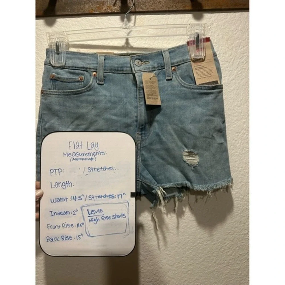 Levi's high rise hypersoft shorts denim NWT Women's‎ Size 29